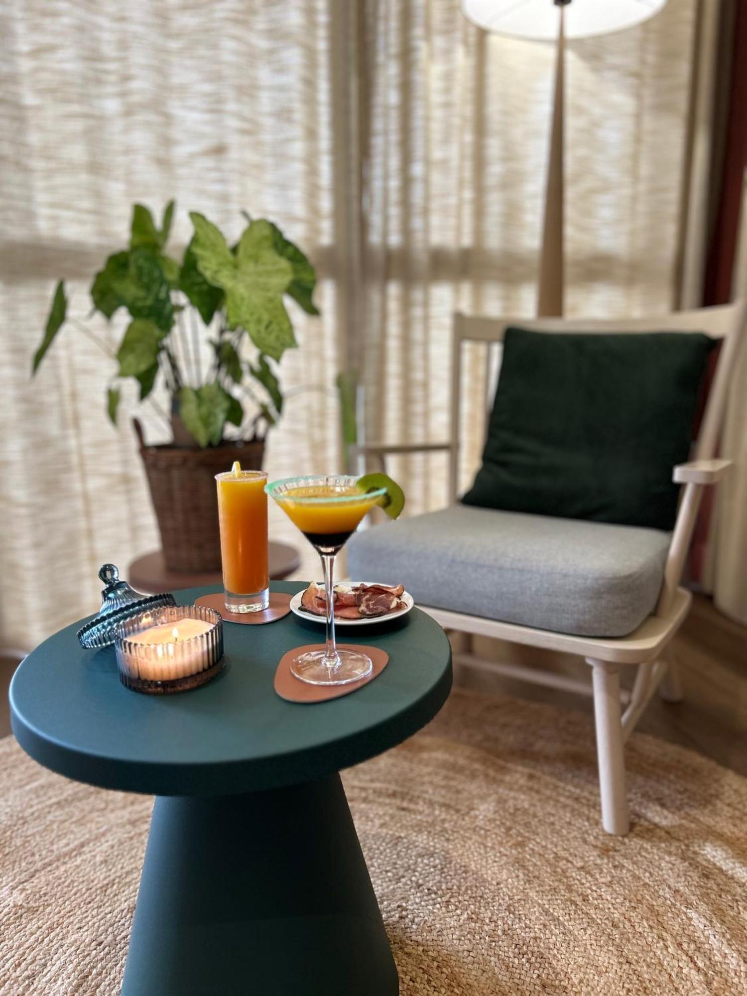 Hotel Nell Saint-Marcel  Exteriör bild